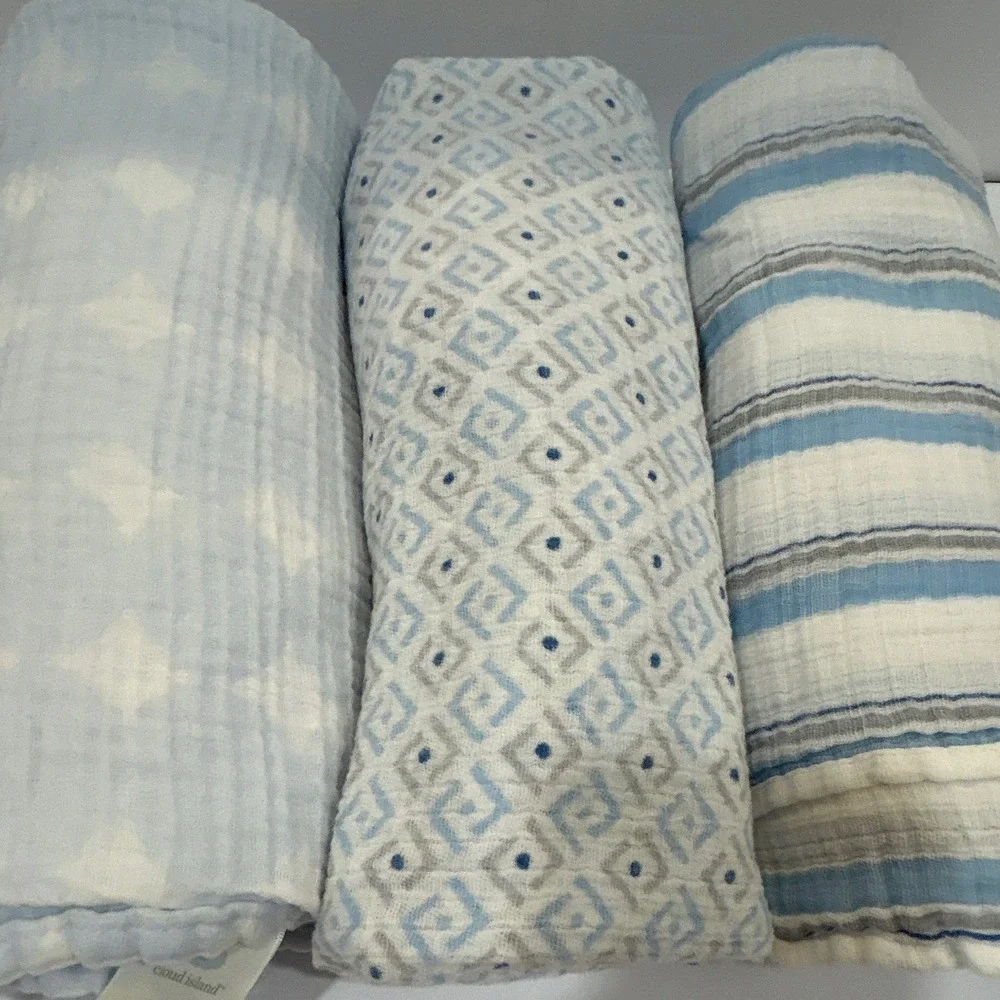 Set of 3 all cotton swaddling blankets